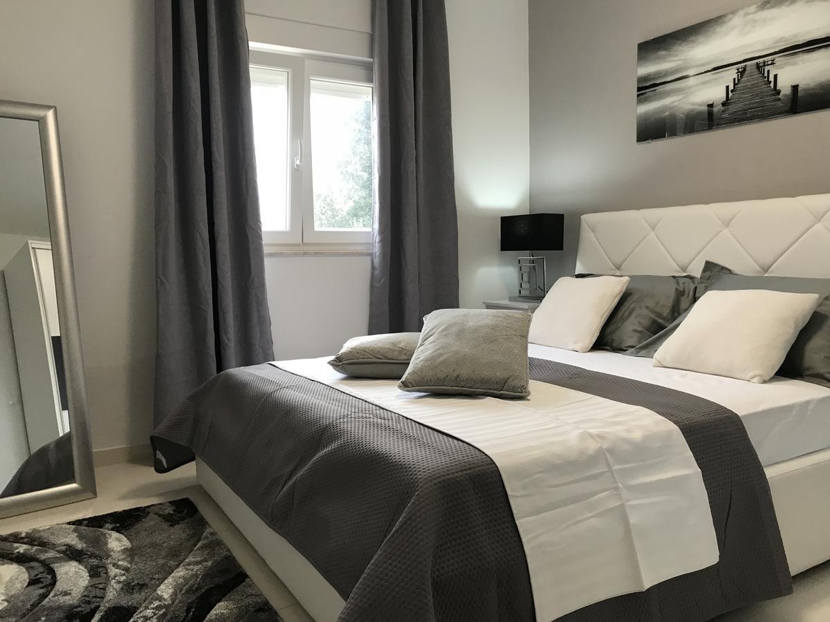Luxury Apartments Bralic Bibinje Szoba fotó