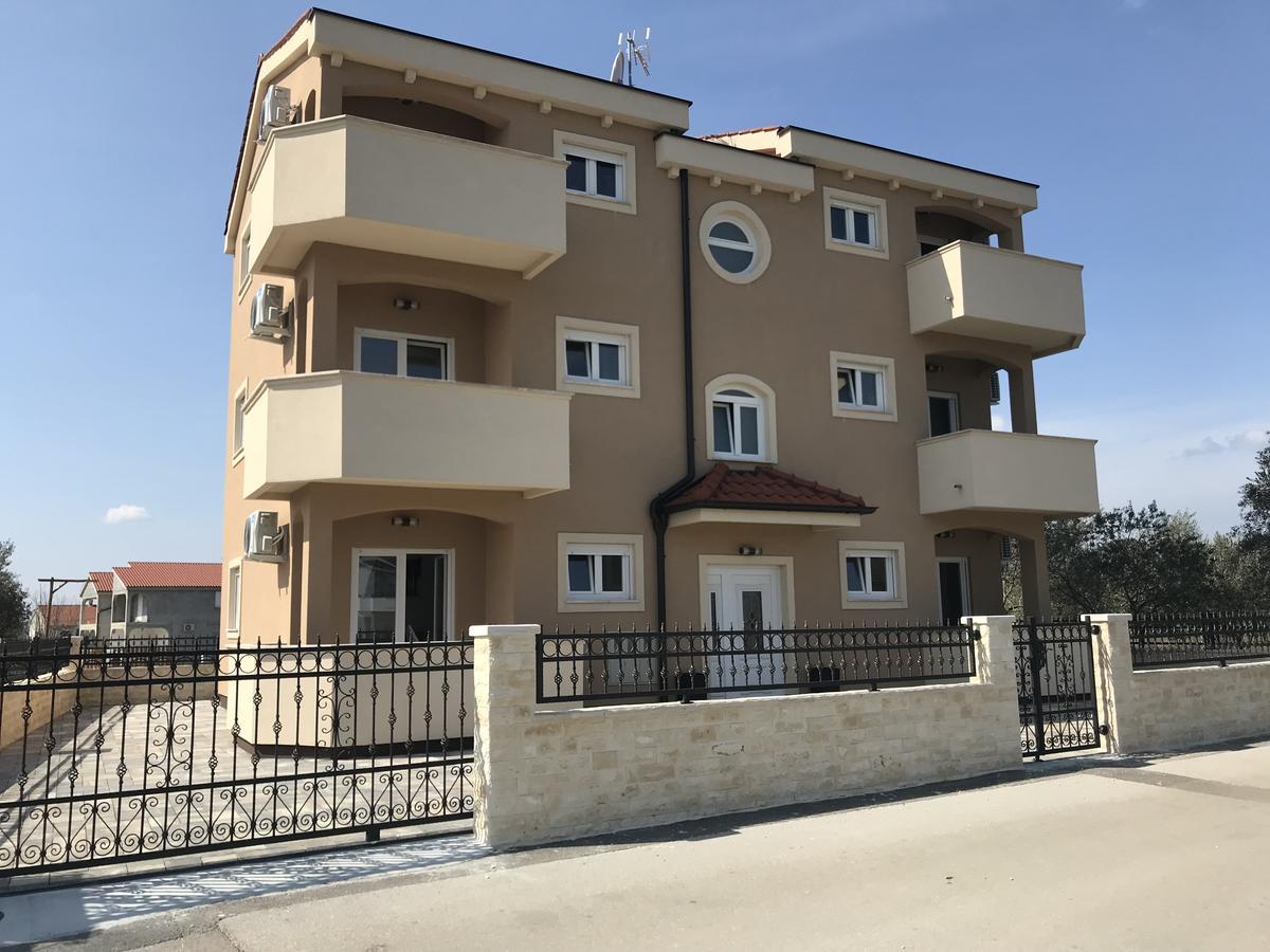 Luxury Apartments Bralic Bibinje Kültér fotó